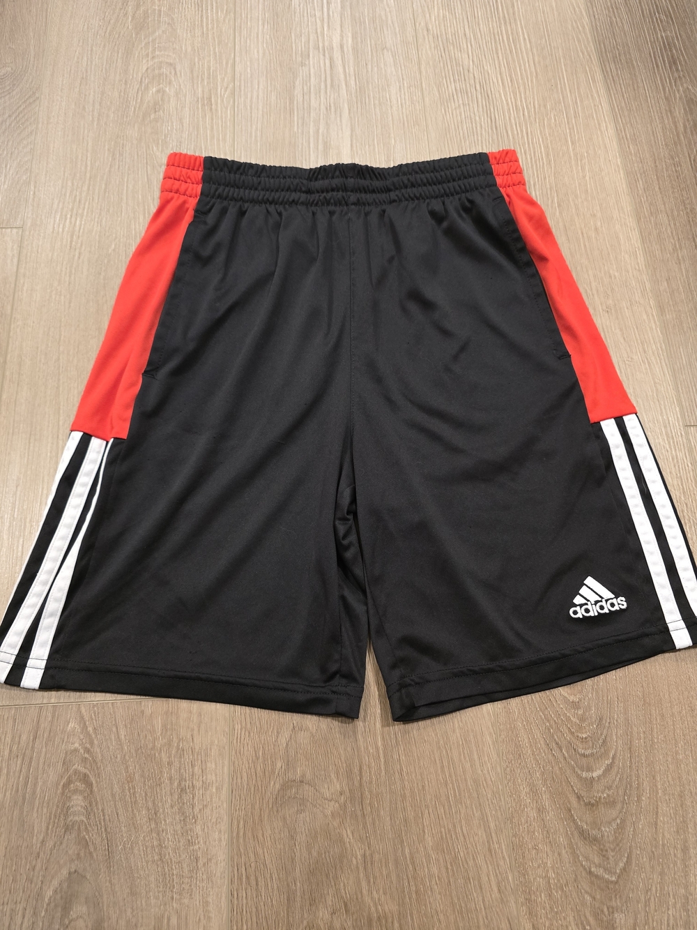 Adidas‎ Boys Black & Red Athletic Shorts Size Large 14/16